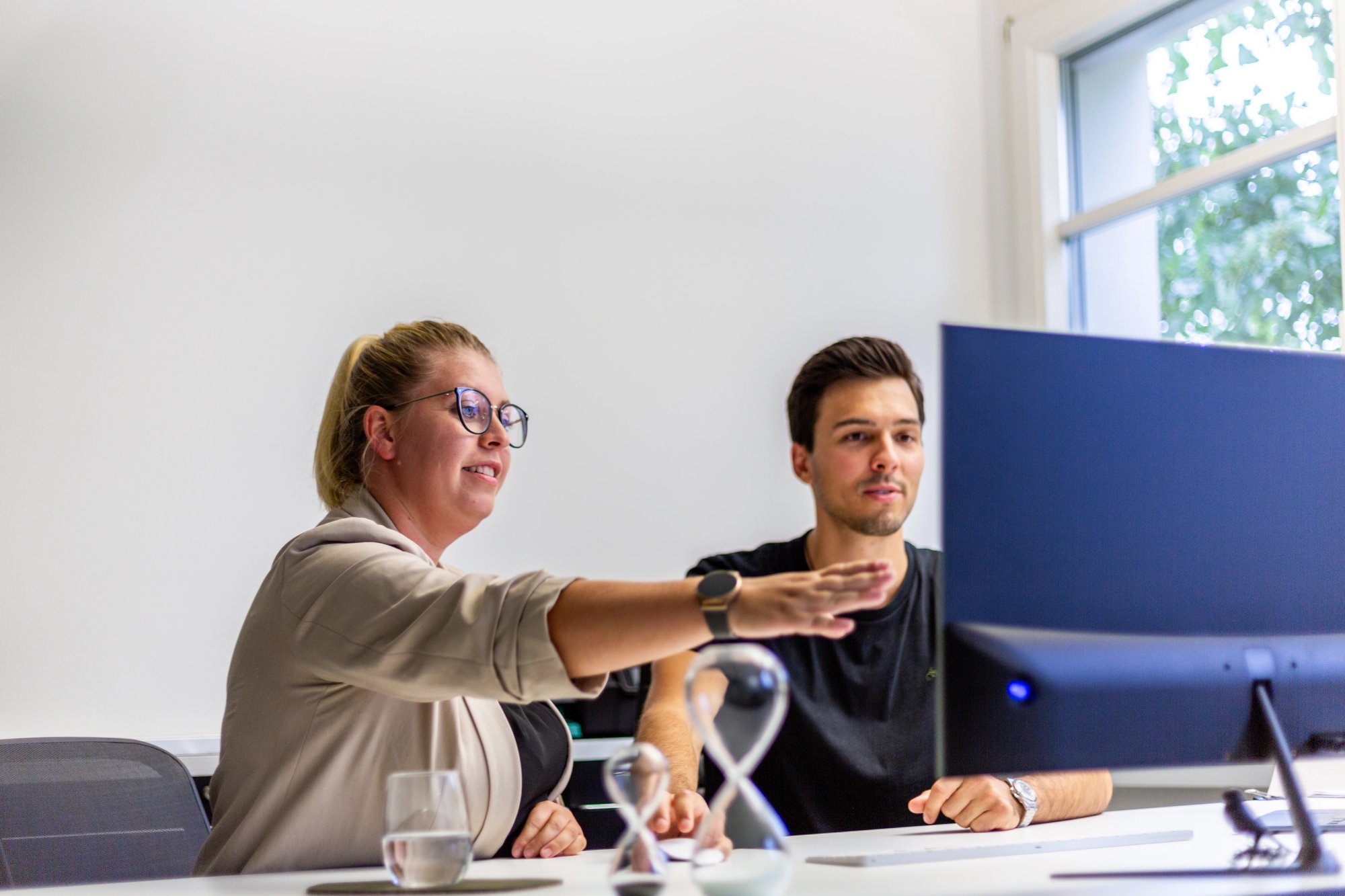 Cliqua Team erstellt HubSpot Konzept