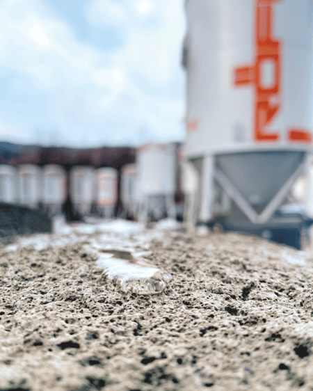 RÖFIX POR Schaum im Einsatz